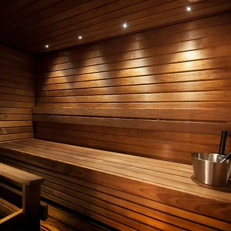 Grand Mustaparta Tornio