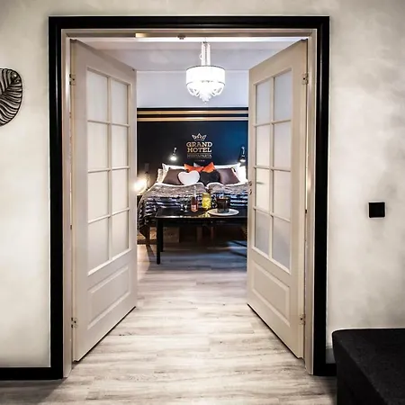 Szálloda Grand Mustaparta *